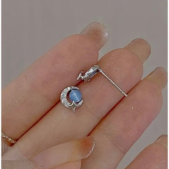 Sterling Silver Moon and Star Earrings - Picture 3 of 4